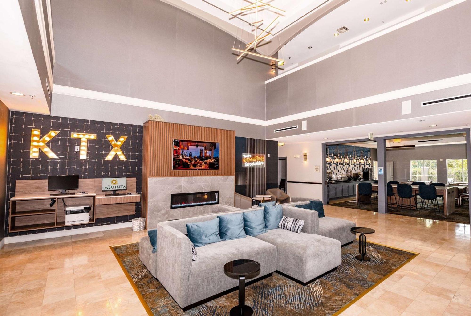 La Quinta By Wyndham Brookshire West Katy Ξενοδοχείο Εξωτερικό φωτογραφία
